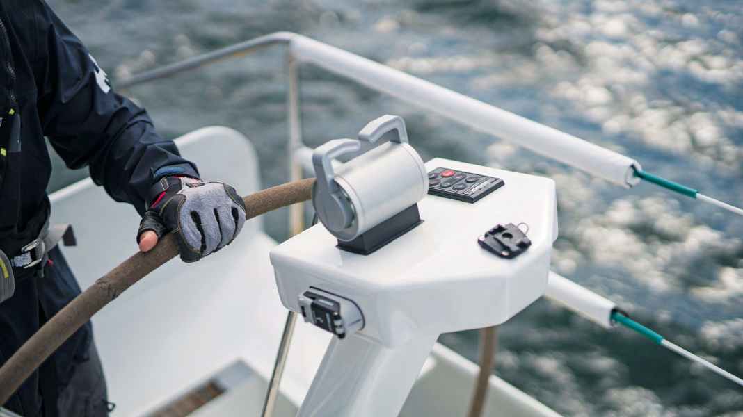 Propulsion : ce à quoi vous devez faire attention lorsque vous manœuvrez avec un moteur électrique dans un port