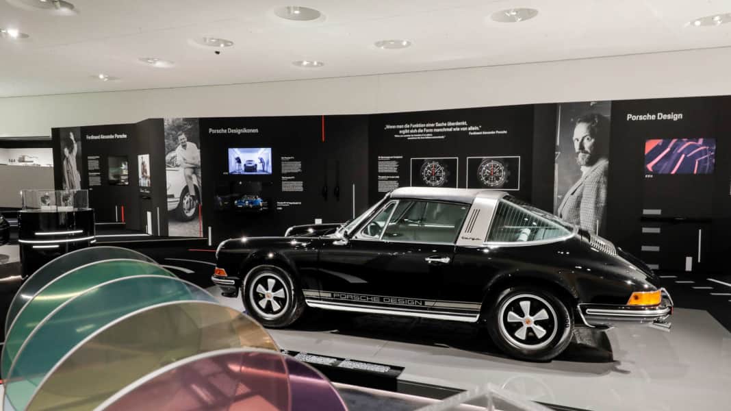 Porsche Design versteigert 911 S 2.4 Targa von 1972 mit Timepiece-Unikat