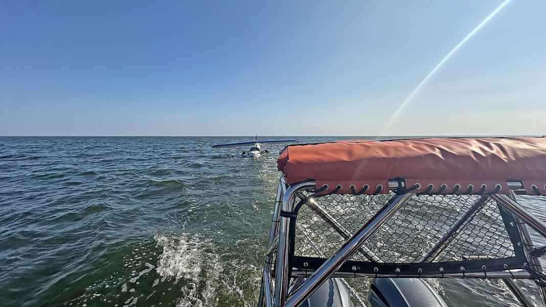 Curieux naufrage : un avion en détresse