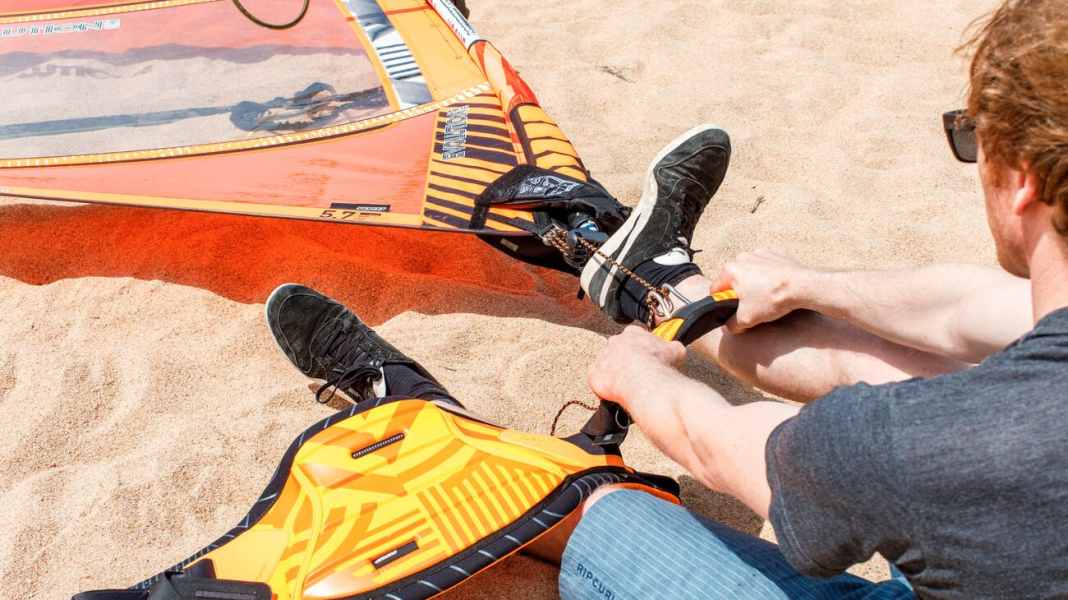 surf LIVE: Webinar - Segel riggen in fünf Minuten - Tipps zu Trimm & Tuning