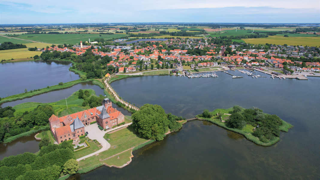 Südliches Dänemark: Guldborgsund - Sportboothäfen aus der Luft