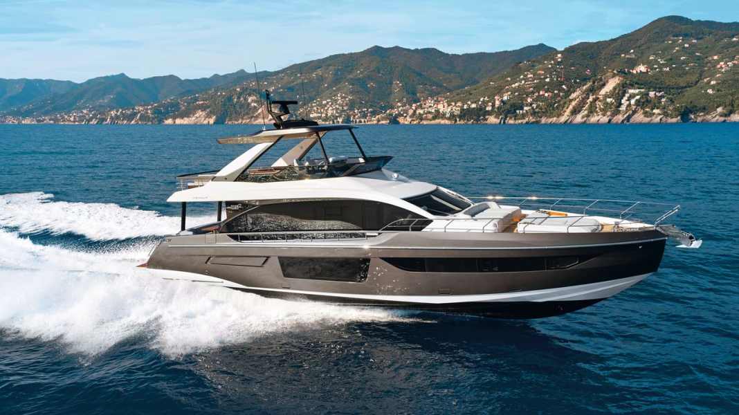 An Bord: Azimut 68