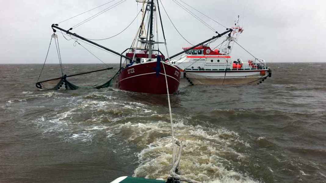 Shrimp cutter saved from sinking