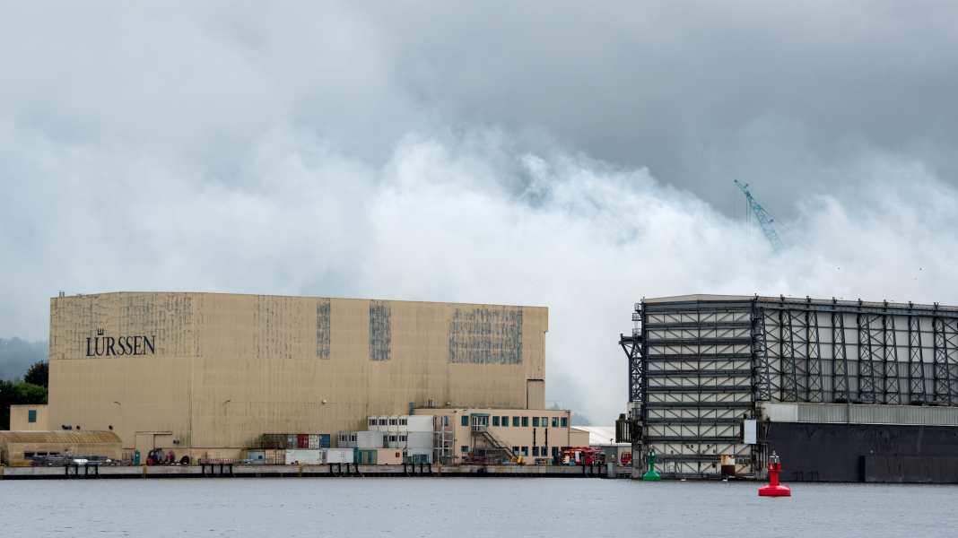 Danni per milioni di euro: Le conseguenze del grande incendio nel cantiere navale Lürssen