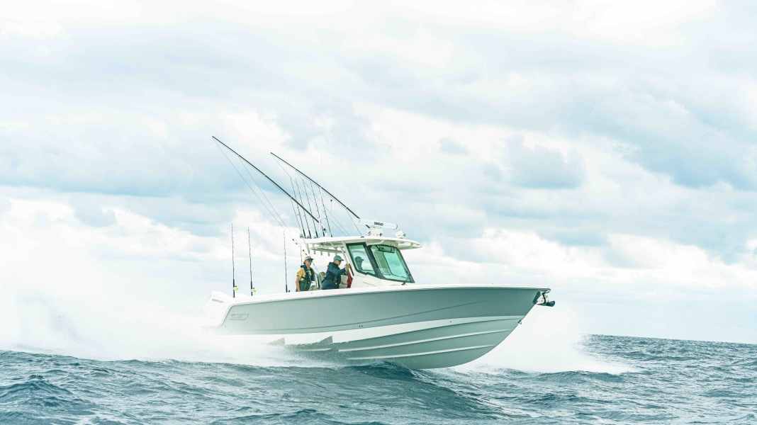 Boston Whaler: Outrage-Modelle mit neuem Spezial-Rumpf