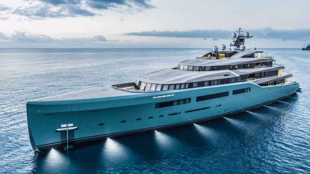 Megayachten: Aviva - Am Anfang war das Padel