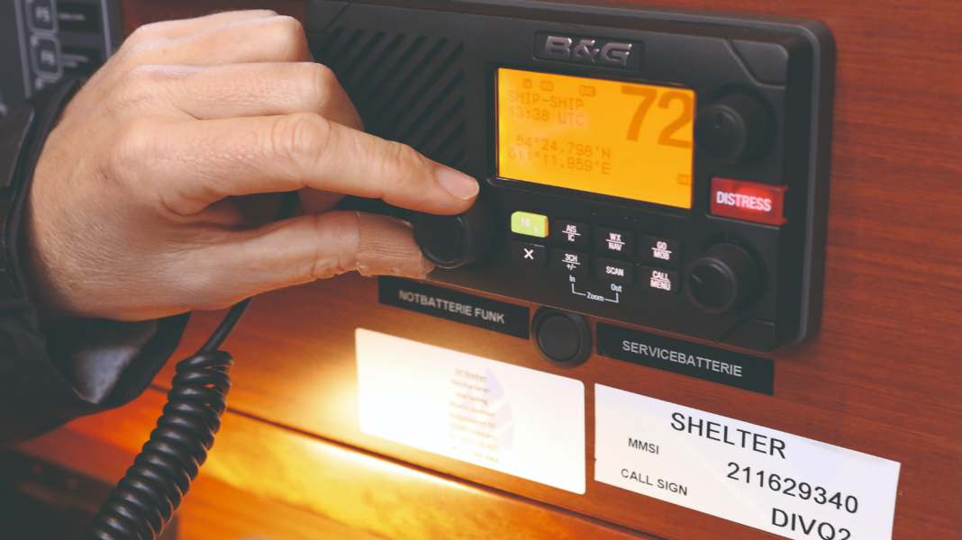 Marine radio: Never "over and out" - how to radio correctly