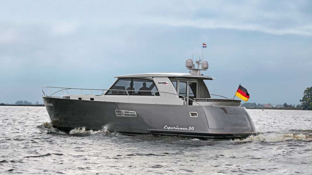 Test: Experience 50 - High-tech yacht from Germany
