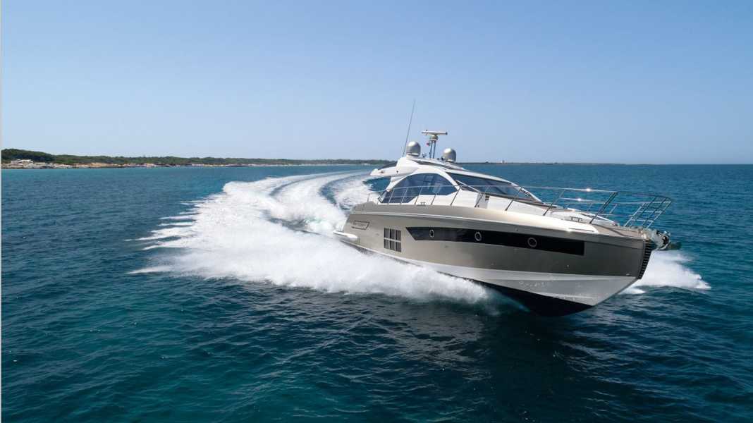 Test: Azimut S6 - Mit Drei ist man dabei
