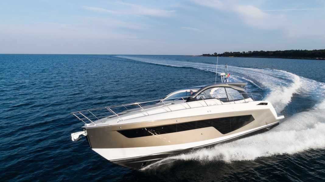 Test: Azimut Atlantis 51 - Glanz und Gloria