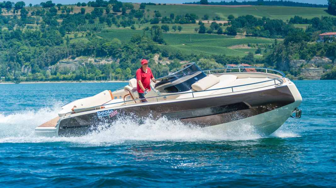 Test: Invictus 280 GT - Ideallinie