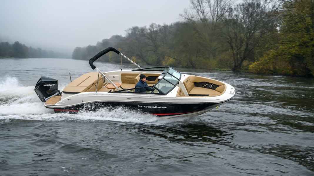 Test: Sea Ray SPX 230 OB