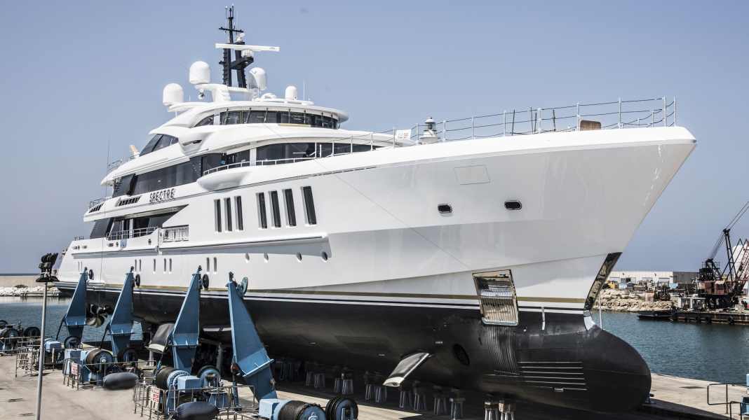 "Spectre": third Bond-Bennetti