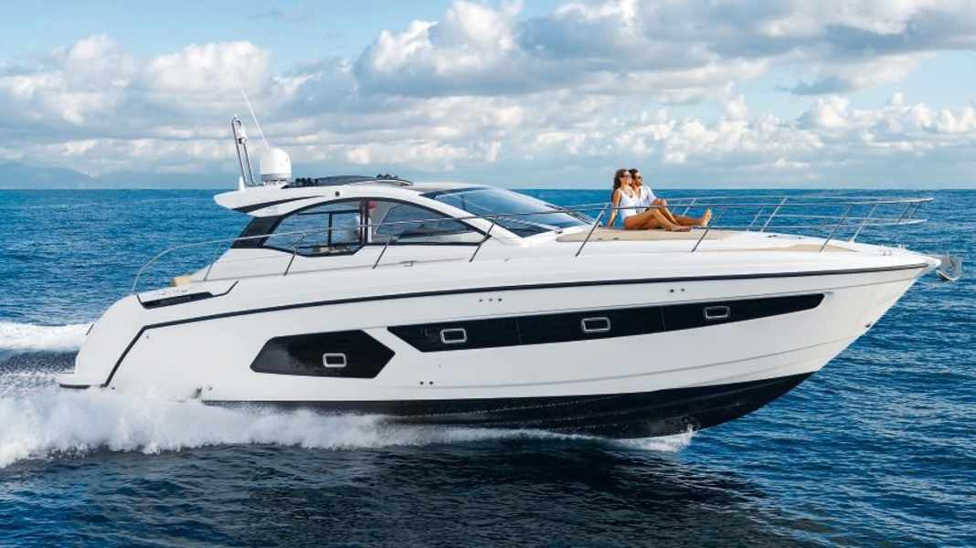 Test: Azimut Atlantis 43 - beauty from Italy