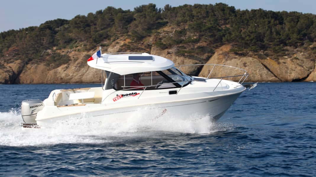 Bénéteau Antares 7.80