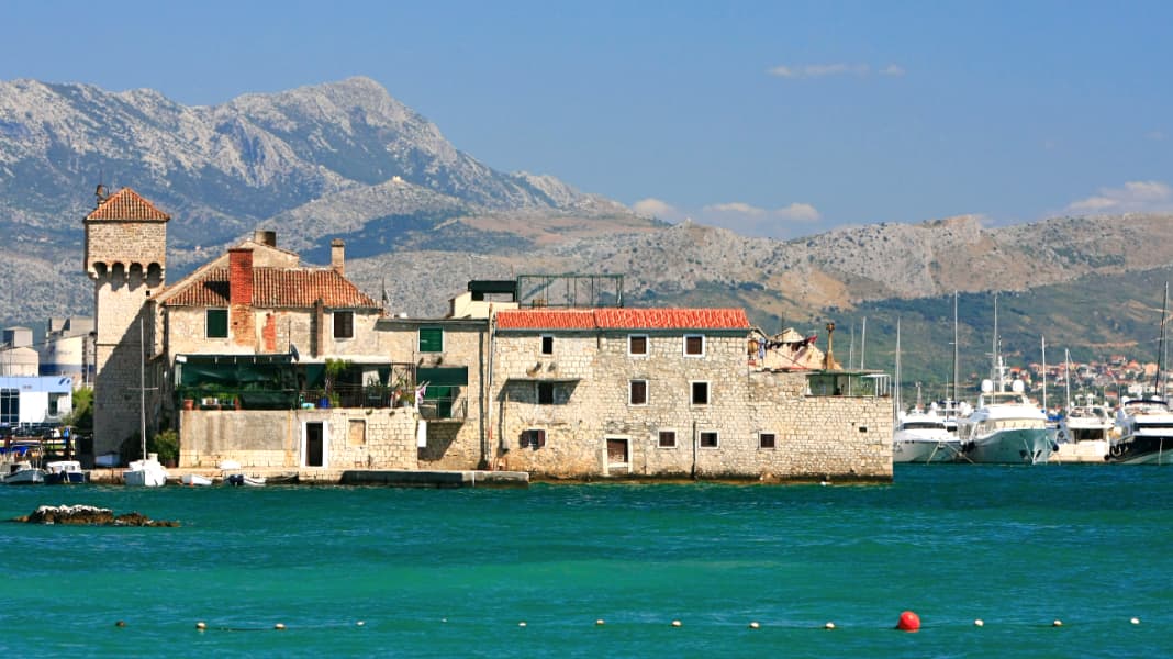 Croatia: Bay of castles