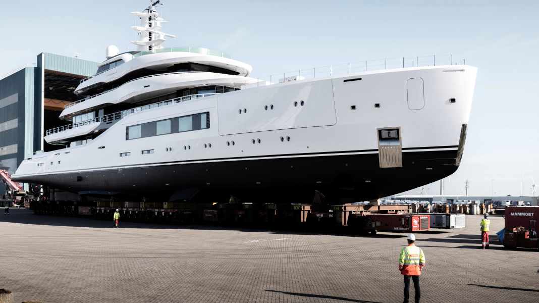 Amels 80: Dritte Einheit bereit für den Endausbau