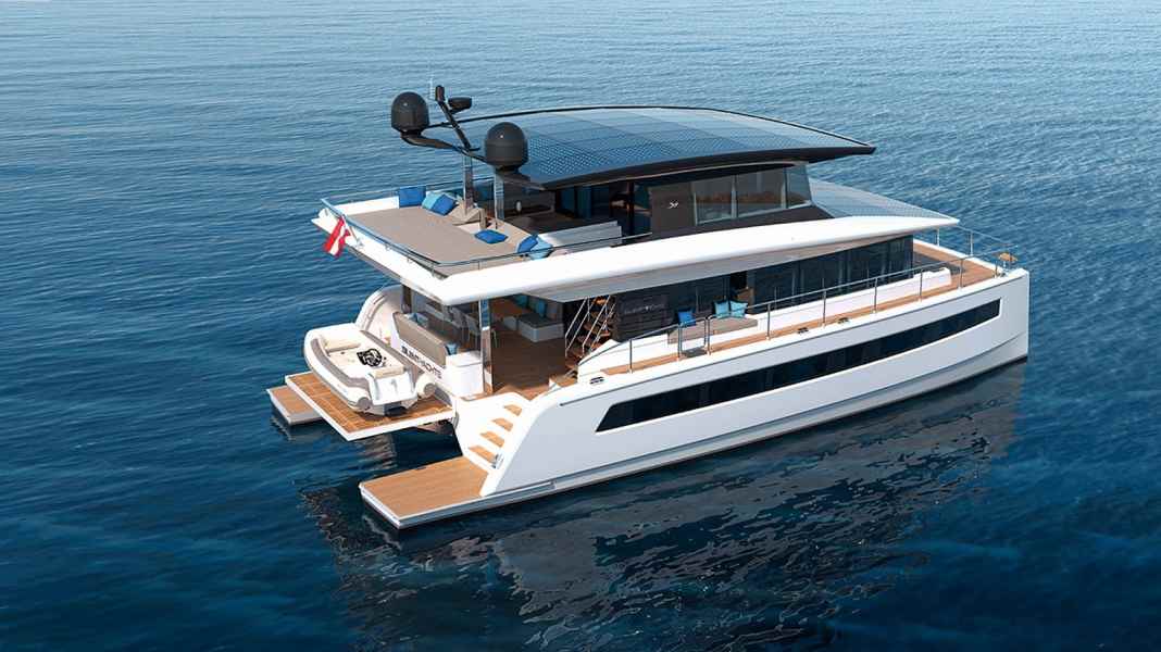Service: Premieres and projects - Silent 62 Tri-Deck