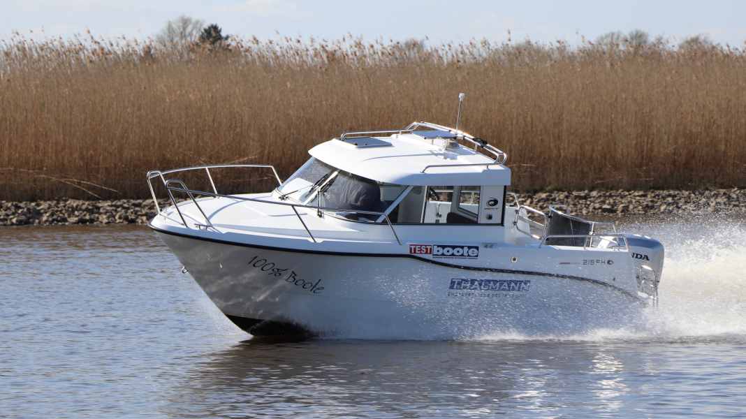 AMT 215PH - Boat for all occasions