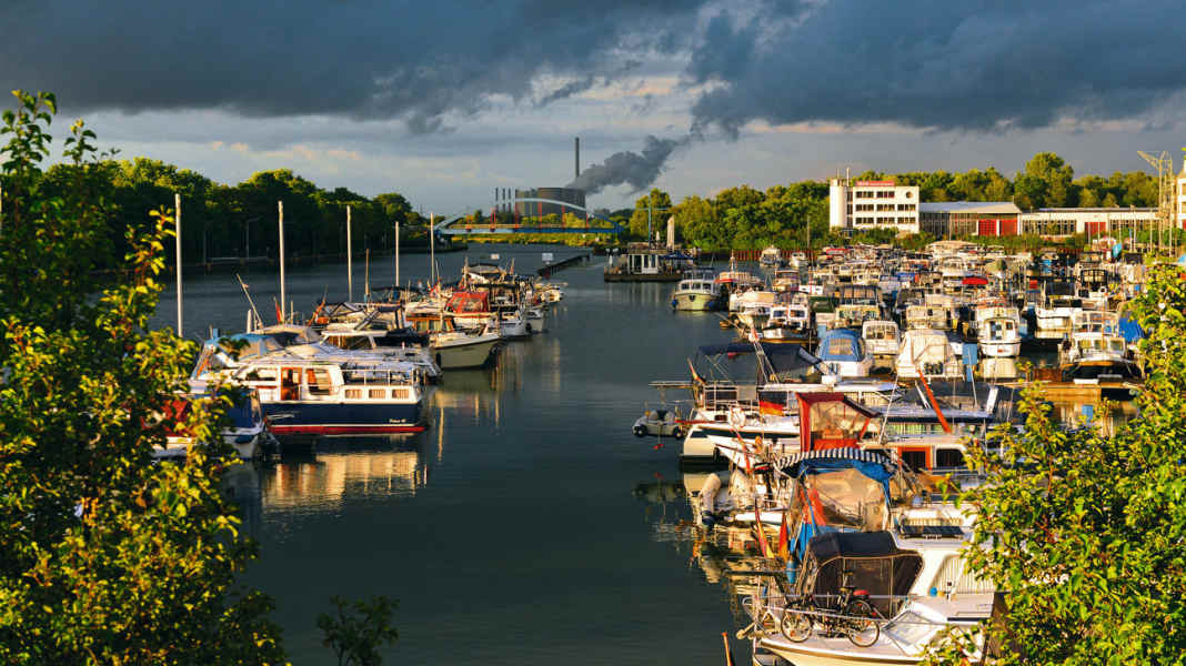 Cruise: Ruhr area - pulse of steel