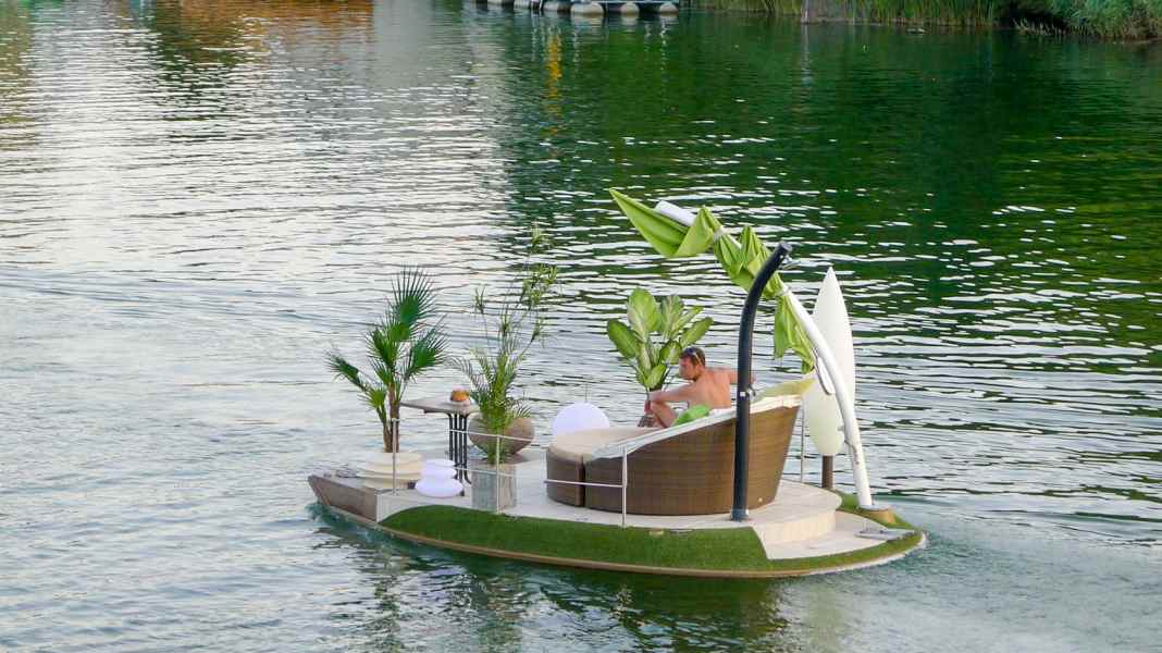 Schinakl boat hire: My island - The dream of your own island comes true