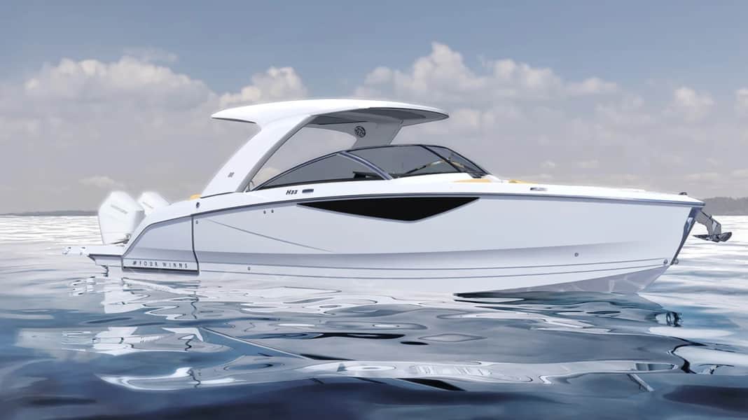 Four Winns H33: New luxury bowrider