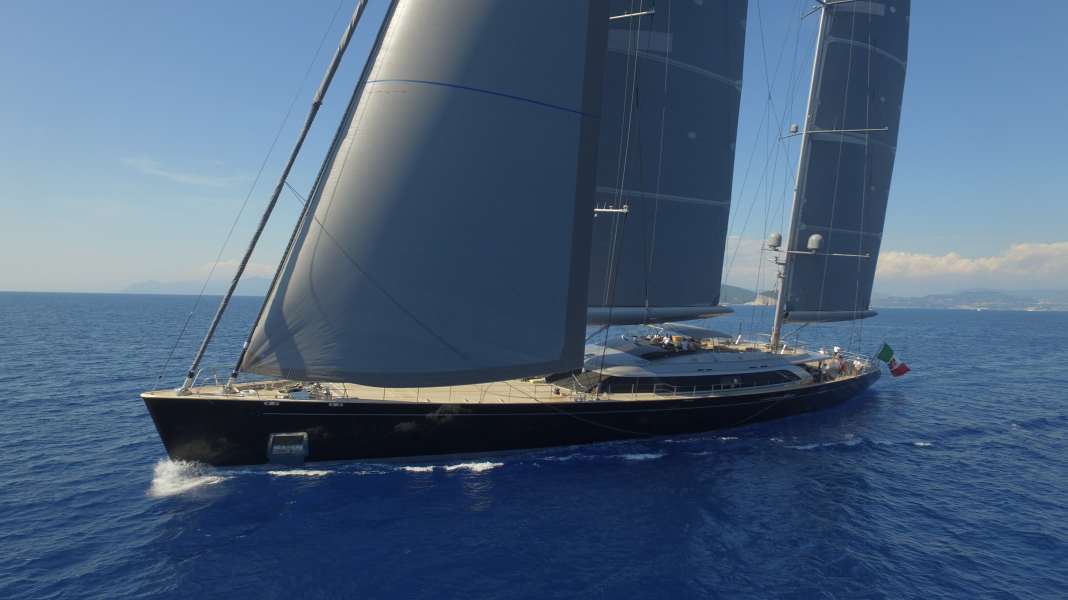 70-Meter-„Sybaris" auf Probefahrt