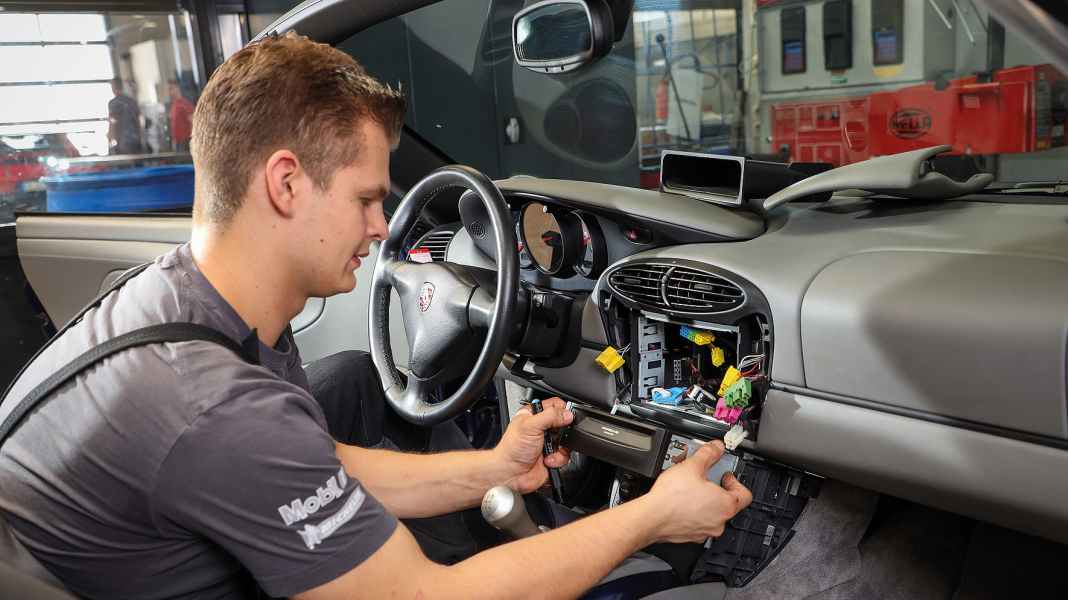 Infotainmentsystem PCCM Plus: Online im Klassiker Porsche 986 und 996