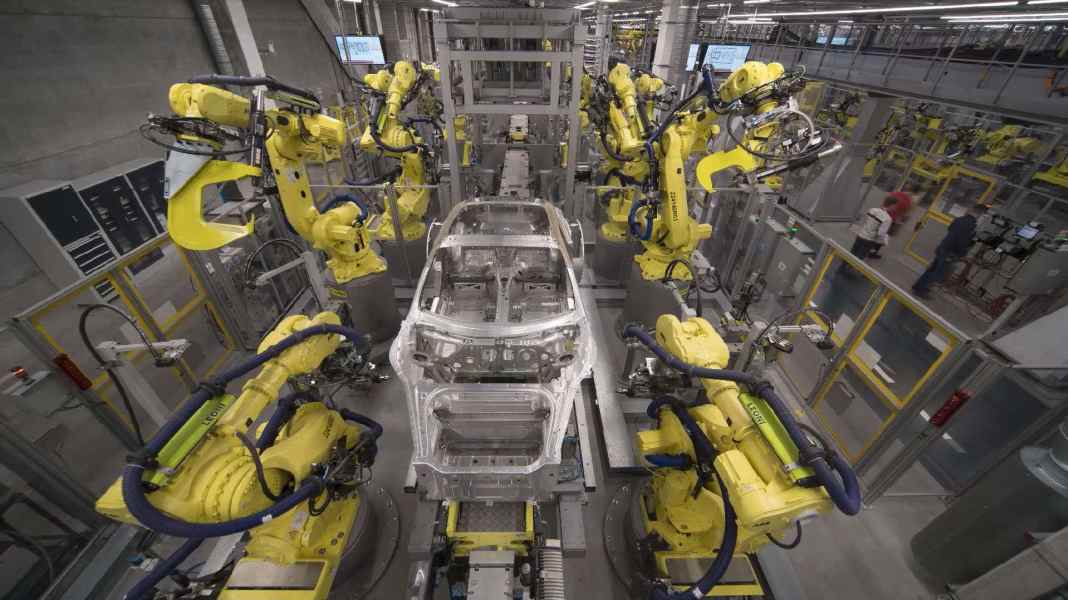 Die Kreation eines 911 GT3 mit „Farbe nach Wahl“: Goldene Stunde