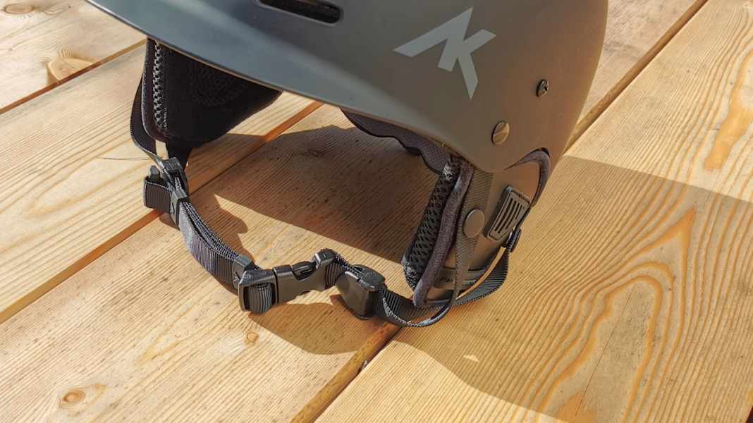 Test: AK Durable Supply Riot Helm für Wassersportler