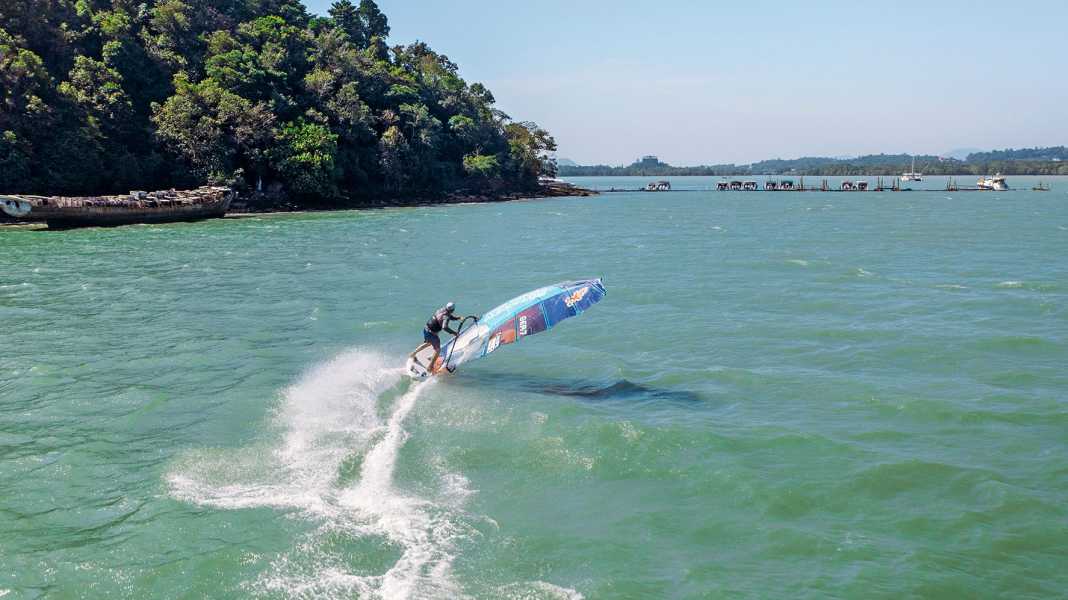 Überraschung für Nico Prien: Surf Quarantäne in Thailand