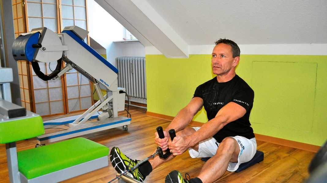 Training für Windsurfer: Die besten Übungen fürs Fitness-Studio