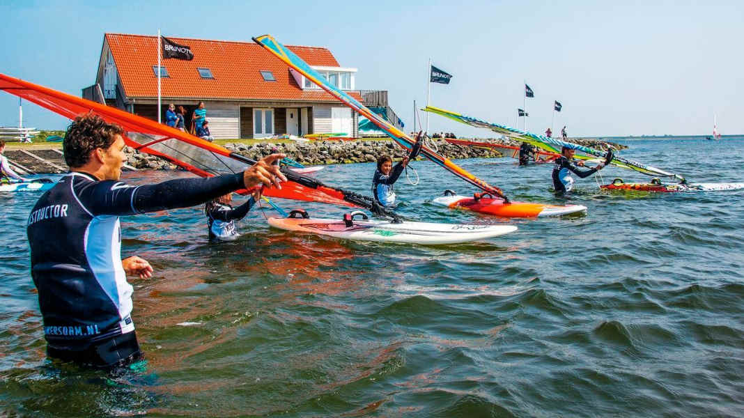 Brouwersdam: Der Windsurf-Spot des Monats für Aufsteiger
