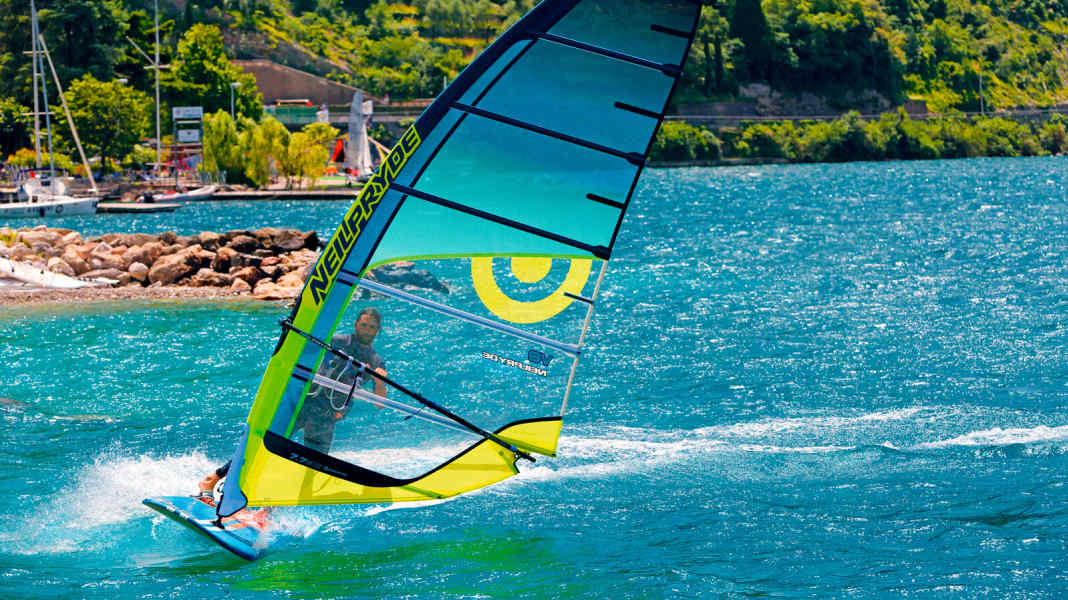 Individual test 2017: Freerace sail Neilpryde V8