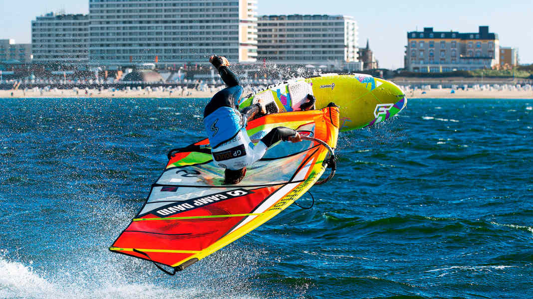 Safety: First aid in the event of a surfing accident