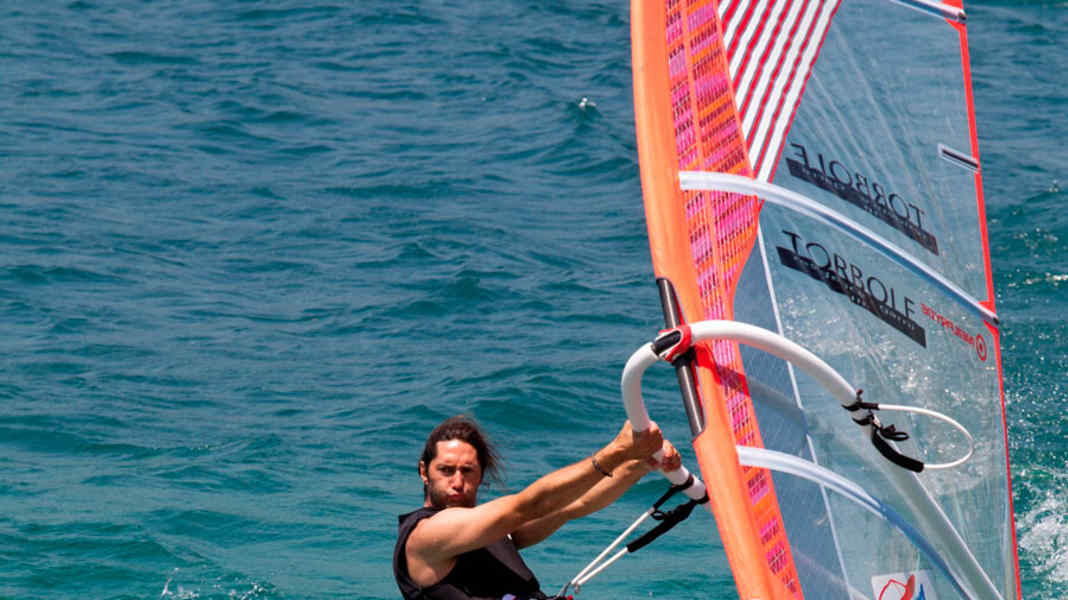 Booms in the test - 2011