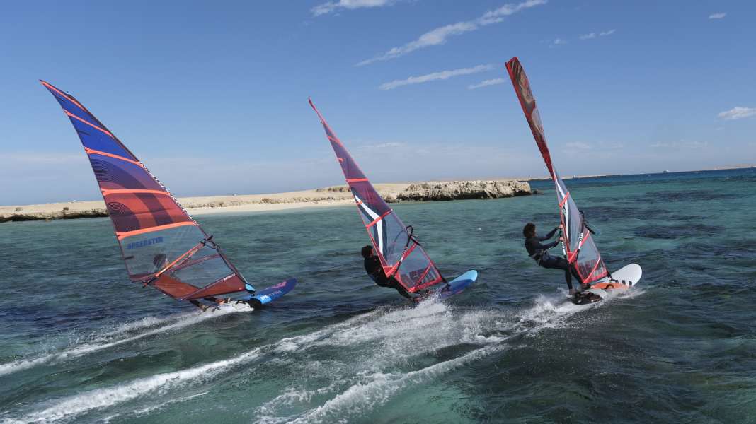 Test 2022: 9 fast freeride boards 125 in comparison