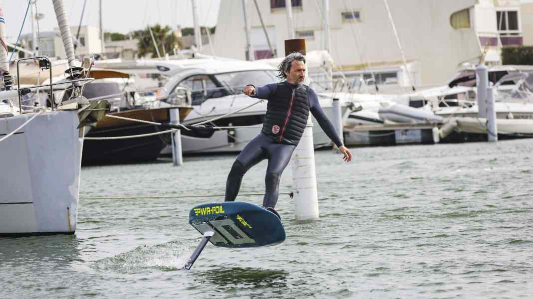 Foiler à propulsion électrique : les conseils d'E-Foil du fondateur de Powerfoil Chris Defrance