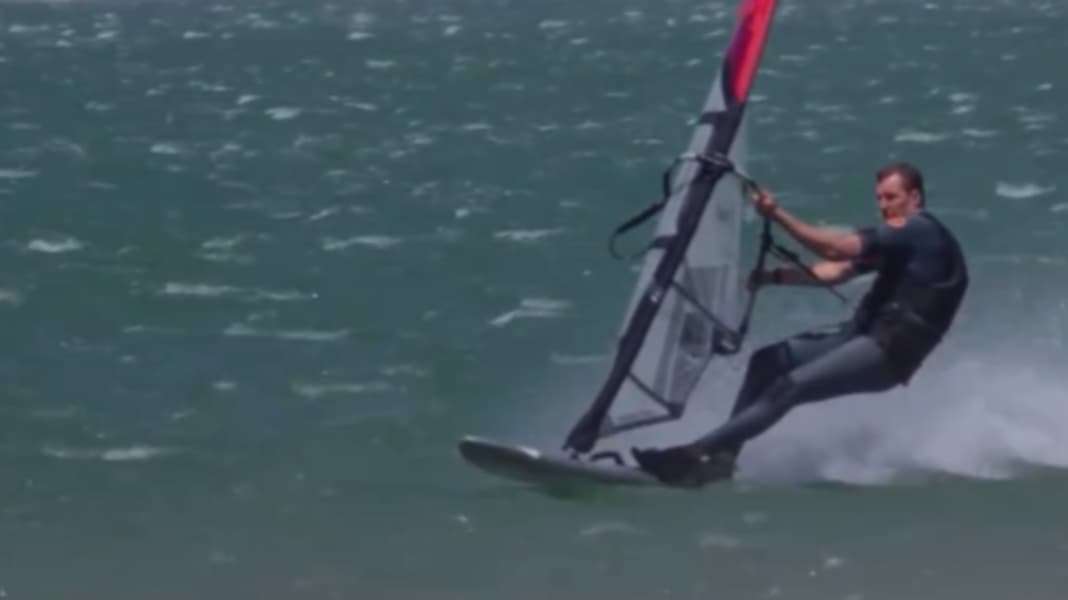 Lüderitz Speed Challenge 2025: Die ersten Runs auf dem Kanal - Vincent Valkenaers vorne