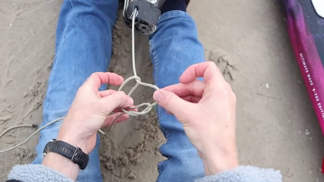 Lifehack: Die magische Schlaufe - so baust du dir eine Trimmhilfe zum Segelaufbauen