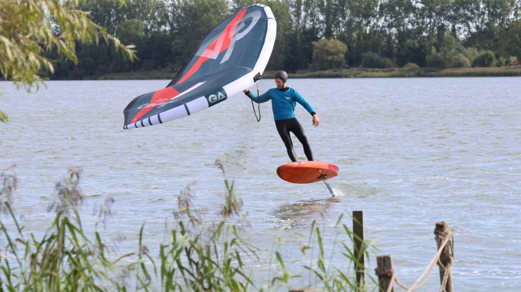 Boards, Wings, Foils: Alle Wingsurf-Tests 2025 im Überblick