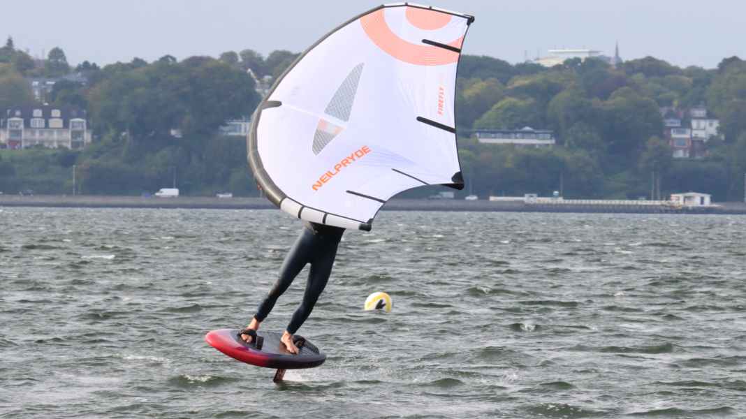 Fahrtechnik: Wingfoil-Halse - das sind die 3 häufigsten Fehler