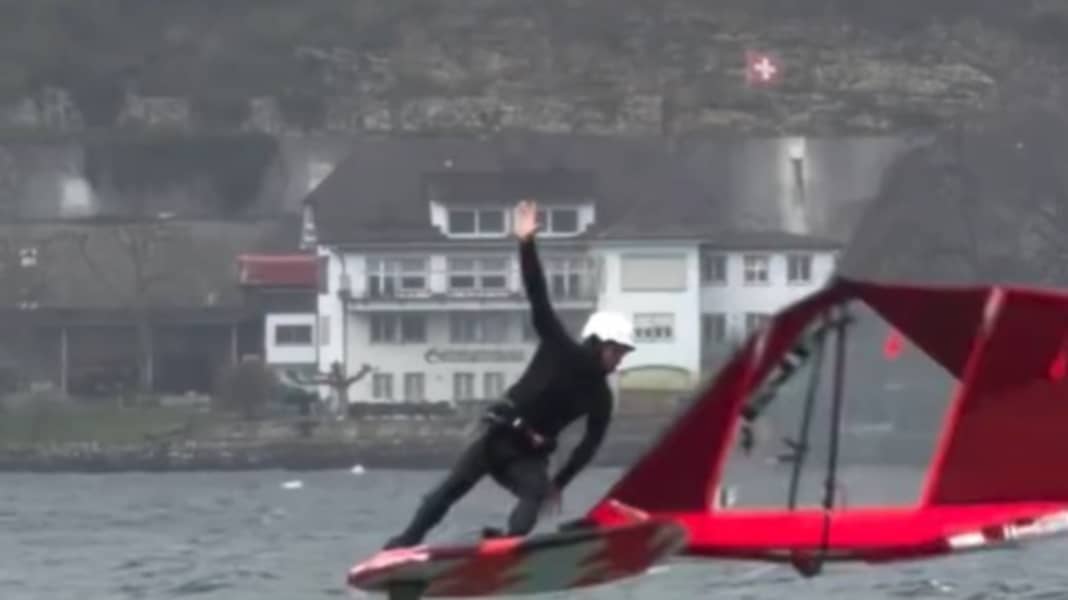 Posting of the day: Balz Müller unpacks various toys (Windfoil vs. Wingfoil)