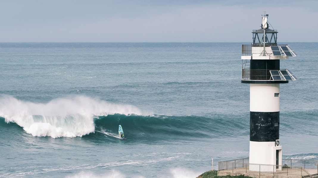 Big Wave Surfen - Leon Jamaer & Thomas Traversa auf Atlantik-Tour