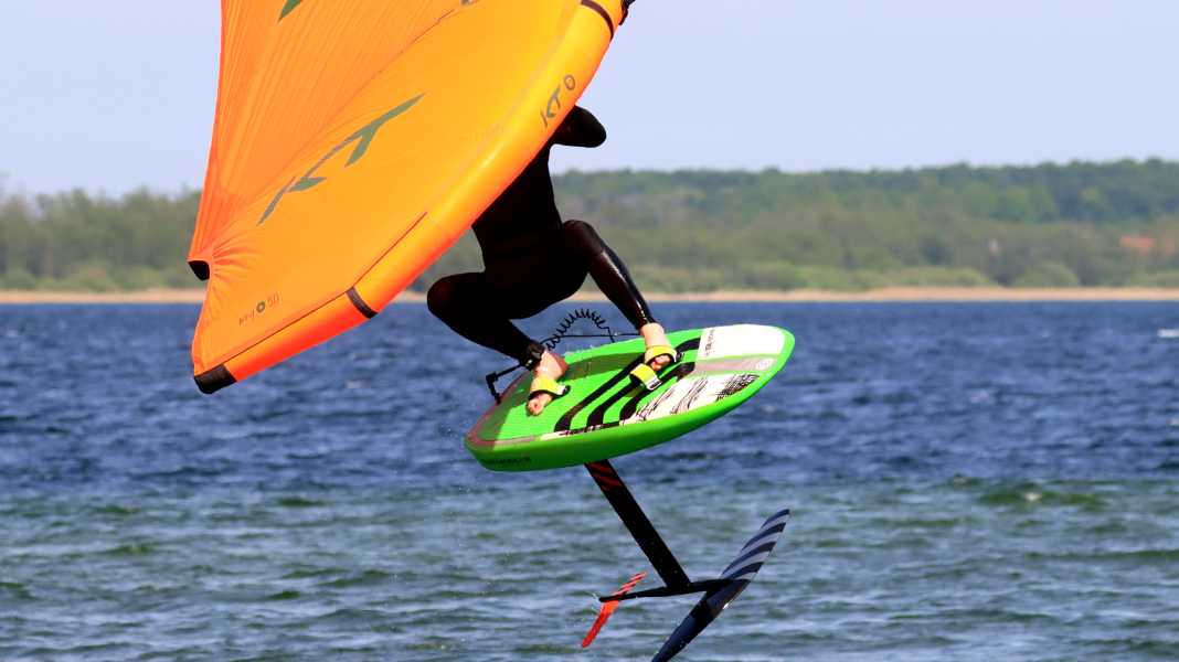 Das I-99 Winger Ride Wingfoilboard im Test