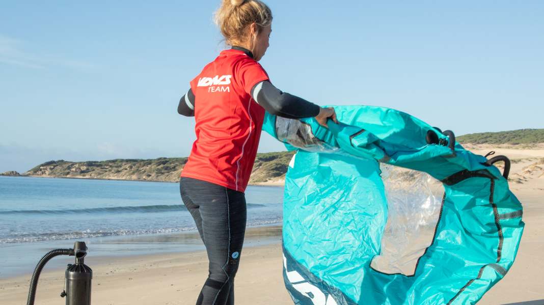 Assembling and packing the wing - here's how it's done!