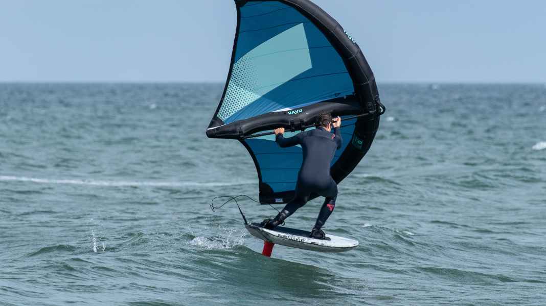 Wingsurfen lernen in der Welle - so gelingt das Wellenqueren