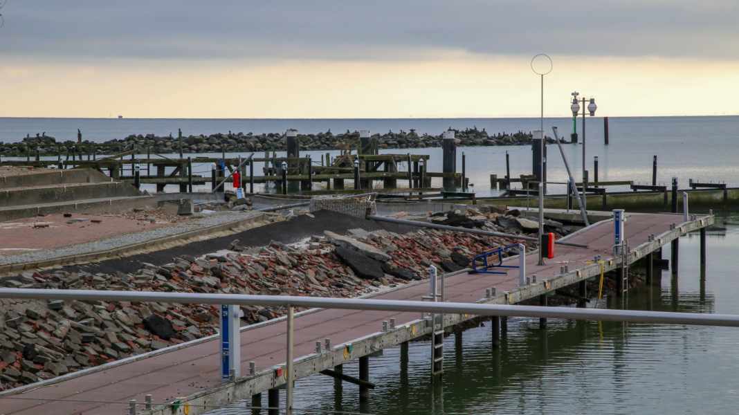 Ostsee-Sturmflut: Millionenförderung für den Wiederaufbau des Yachthafens Damp