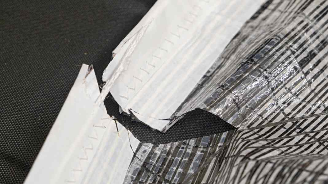 Sail repair: First aid for expensive cloths - how to save laminate and membrane sails