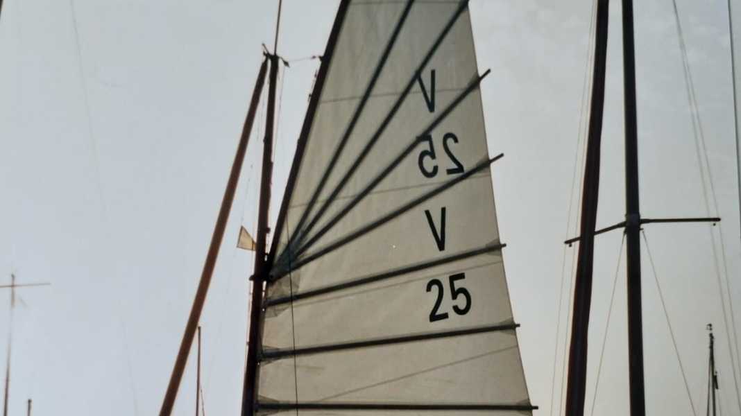 V-Jolle: Boot zu verschenken